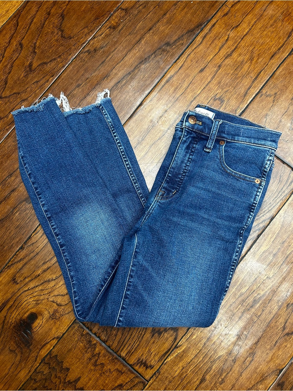 Madewell Indigo 10” high rise Raw-Hem‎ Jeans